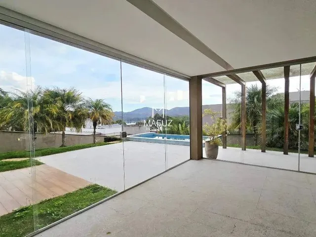 Imagem 9: Casa com Vista Privilegiada para a Lagoa em Um Terreno de 626M²