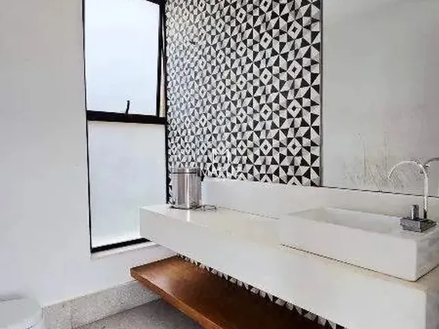 Imagem 6: Casa com Vista Privilegiada para a Lagoa em Um Terreno de 626M²
