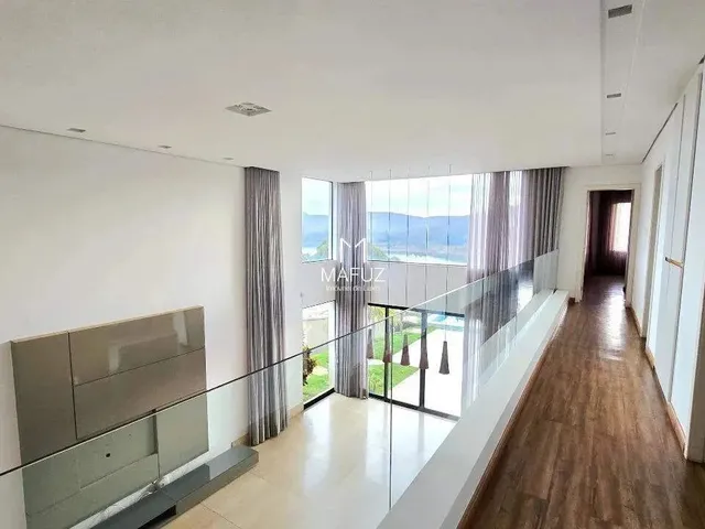 Imagem 7: Casa com Vista Privilegiada para a Lagoa em Um Terreno de 626M²
