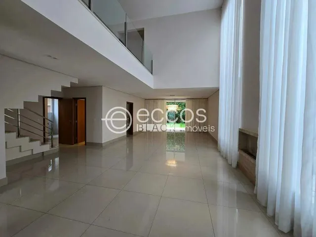Imagem: Casa em Condomínio para Aluguel, 4 Quartos