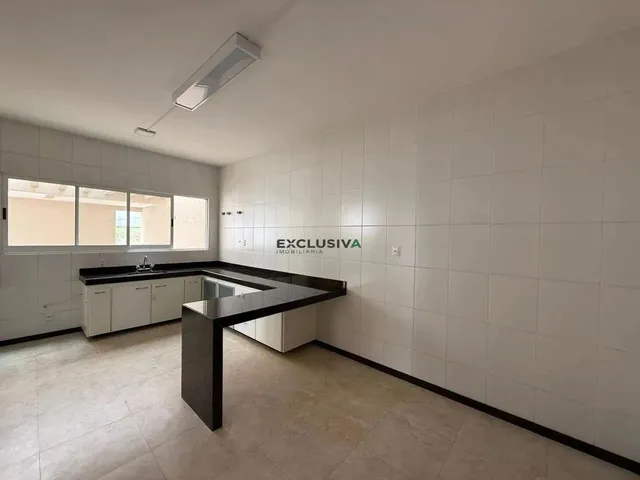 Imagem 3: Casa Linear em Condomínio - 03 Quartos - Alphaville Lagoa dos Ingleses