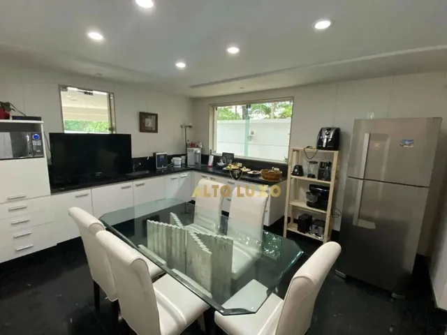 Imagem 3: Casa com 4 Dormitórios para Alugar, 825 M² - Vila del Rey - Nova Lima/Mg