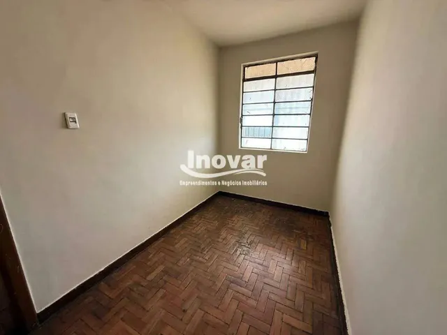 Imagem 9: Casa com 3 Quartos com Aproximadamente 105M² no Coração da Avenida João Cesar De