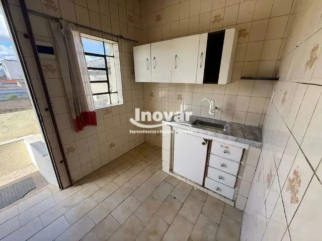 Imagem 3: Casa com 3 Quartos com Aproximadamente 105M² no Coração da Avenida João Cesar De