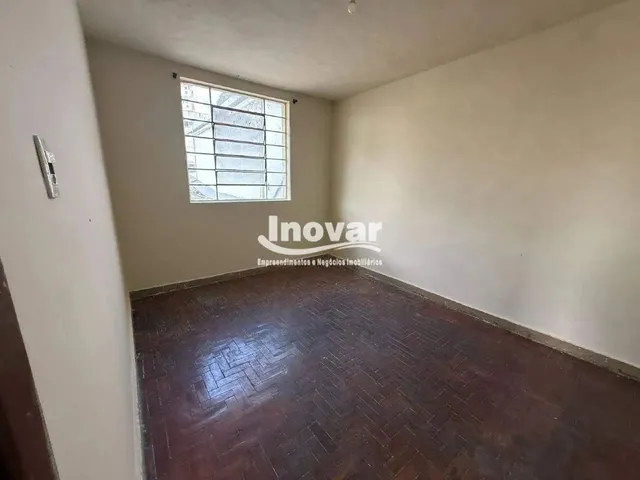 Imagem 5: Casa com 3 Quartos com Aproximadamente 105M² no Coração da Avenida João Cesar De