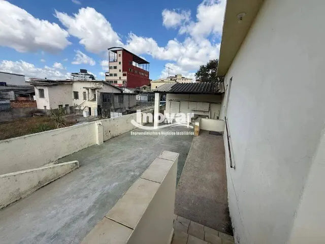 Imagem 4: Casa com 3 Quartos com Aproximadamente 105M² no Coração da Avenida João Cesar De