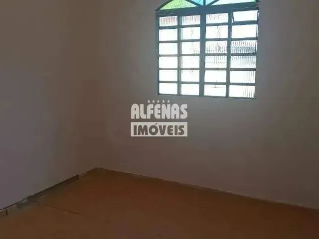 Imagem: Barracão para Aluguel 1 Quarto no Bairro