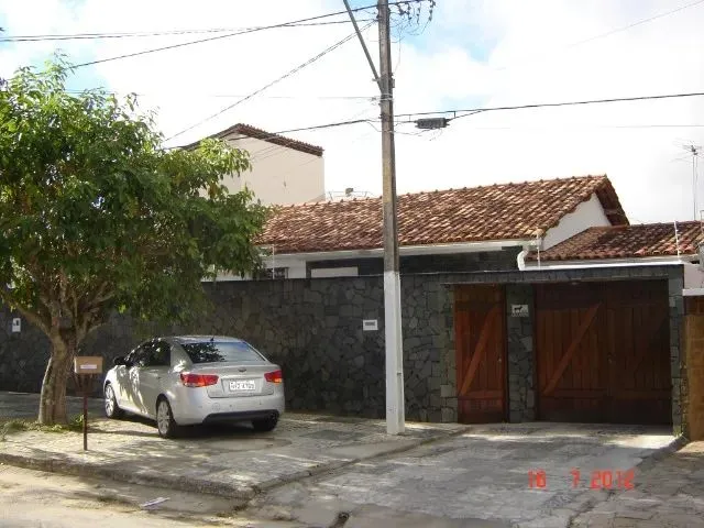 Imagem: Casa Bairro Candeias Perto da Olívia Flores