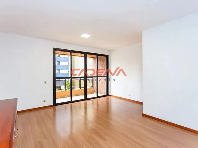 Imagem 1: Apartamento com 2 Quartos e 1 Vaga para Aluguel no Centro