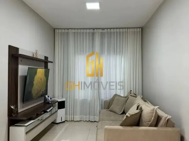 Imagem: A casa possui 3 Dormitórios, 1 Suíte, 3 Banheiros, 3