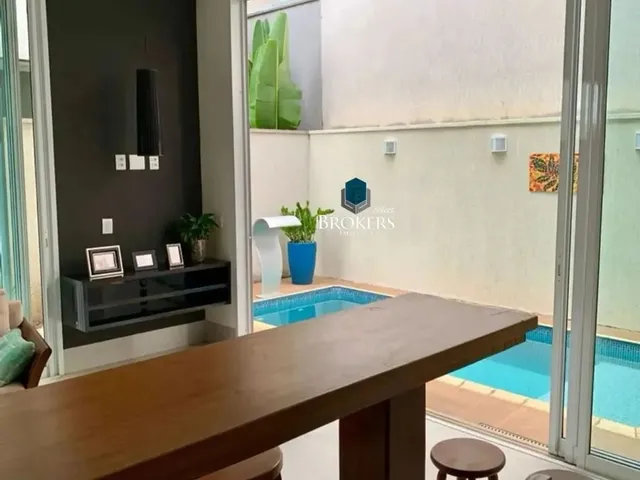 Imagem 2: Oportunidade | Jardins Valência | 3 Suítes | Piscina Aquecida | 421,19 M²