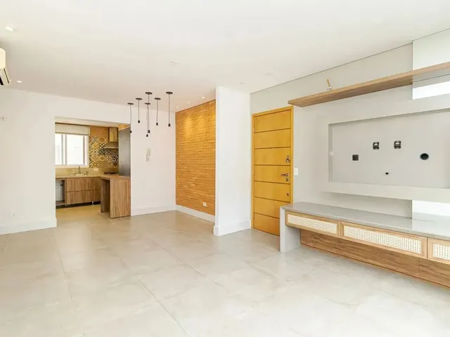 Imagem 13: Apartamento para Locação em Curitiba, Bacacheri, 2 Dormitórios, 1 Suíte, 2 Banheiros