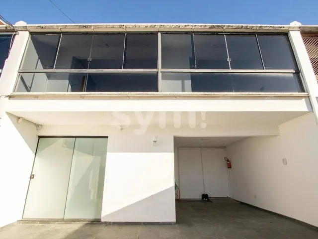 Imagem: Sobrado com 4 Quartos no Pilarzinho!