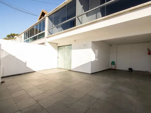 Imagem 6: Sobrado com 4 Quartos no Pilarzinho!