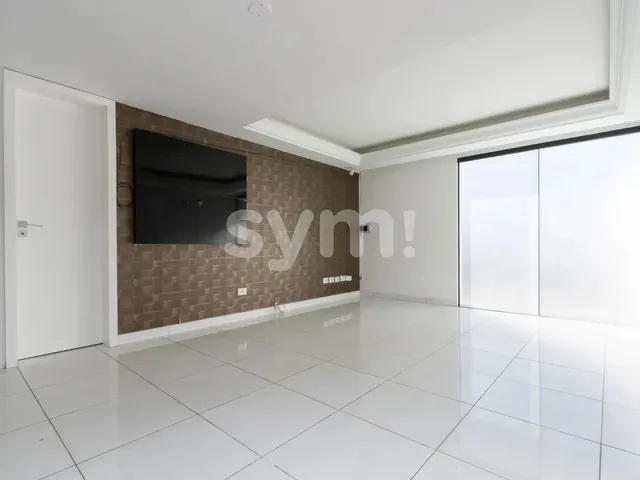 Imagem 7: Sobrado com 4 Quartos no Pilarzinho!