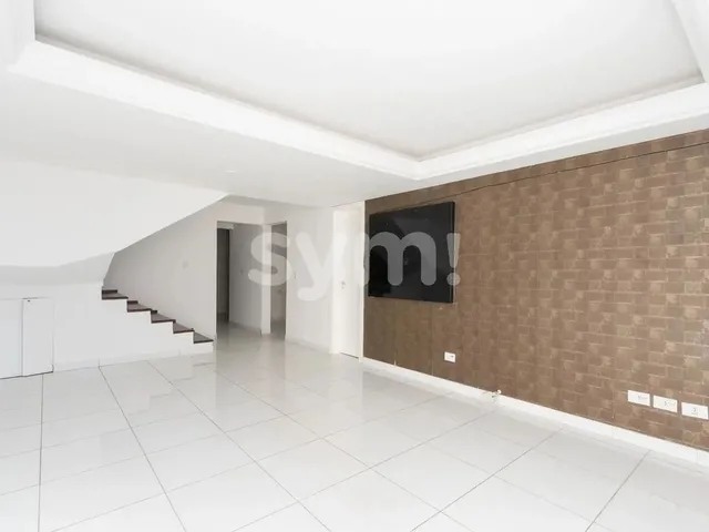 Imagem 4: Sobrado com 4 Quartos no Pilarzinho!