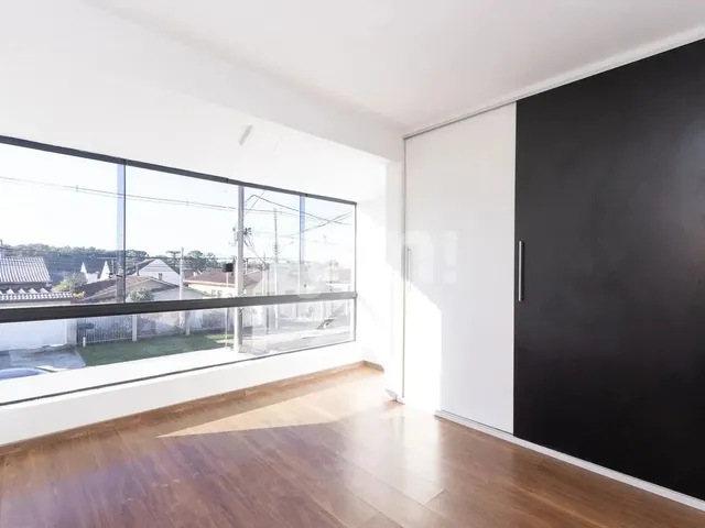 Imagem 10: Sobrado com 4 Quartos no Pilarzinho!
