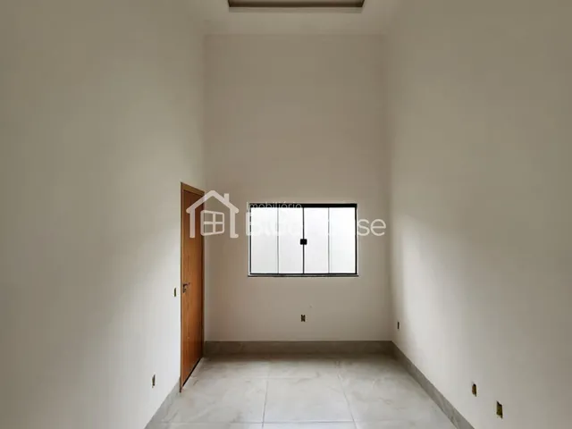 Imagem 2: Casa de 3 Quartos sendo 1 suíte em acabamento Premium no Bairro Independência em