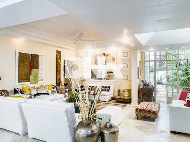 Imagem: Casa de Rua Triplex / Residencial / Gávea