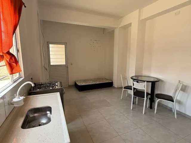 Imagem 2: ** Alugada*** Excelente Kitnet com Vaga de Garagem em Colombo