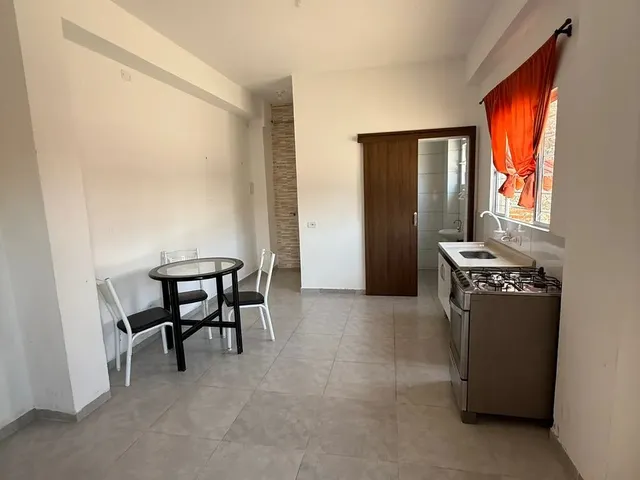 Imagem 3: ** Alugada*** Excelente Kitnet com Vaga de Garagem em Colombo
