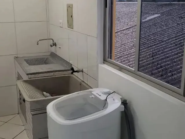 Imagem: Aluga-Se Quitinete Mobiliada