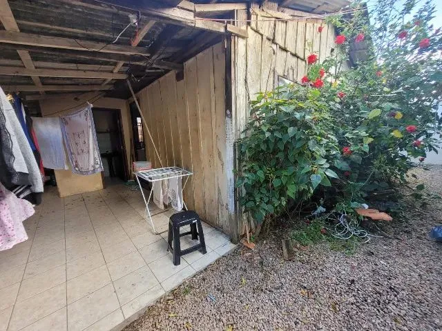 Imagem: Oportunidade! Casa Simples de Madeira para