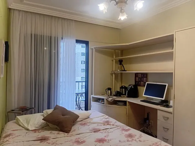 Imagem 8: Quarto com Sacada no Gonzaga 1.950