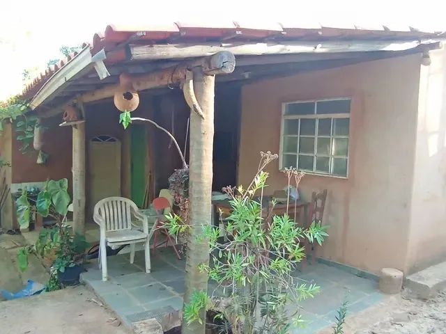 Imagem: Chácara 2.700 M². Variedades Plantas Frutíferas.pouca