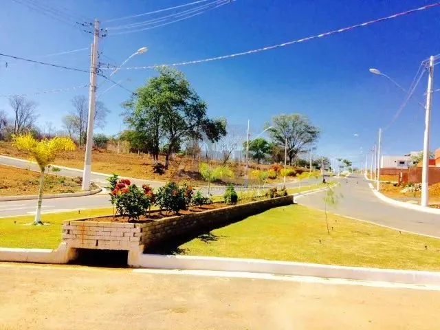 Imagem: Lote À Venda no Condomínio Pampulha Tennis