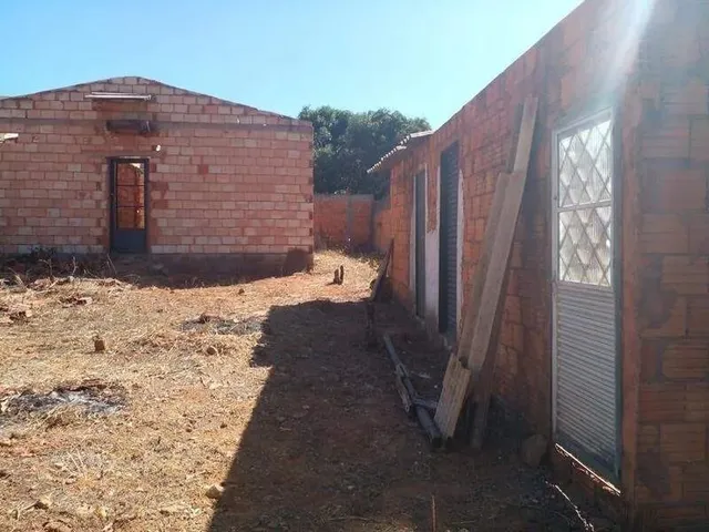 Imagem: Venda de Lote de 420 M² no Bairro Santo