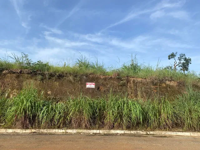 Imagem: Lote 353 M2 Santo Eduardo - Paracatu Mg