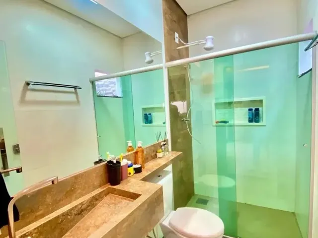 Imagem 8: Imóvel para Venda Possui 140 Metros Quadrados com 3 Quartos em Recanto das Emas
