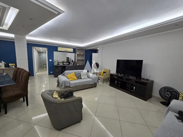 Imagem: Casa sobreposta baixa 3 dormitórios à