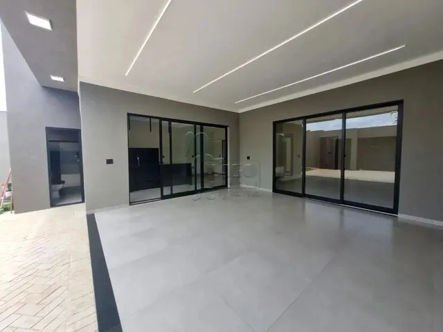 Imagem: Casa de 240M² com 03 Quartos À Venda