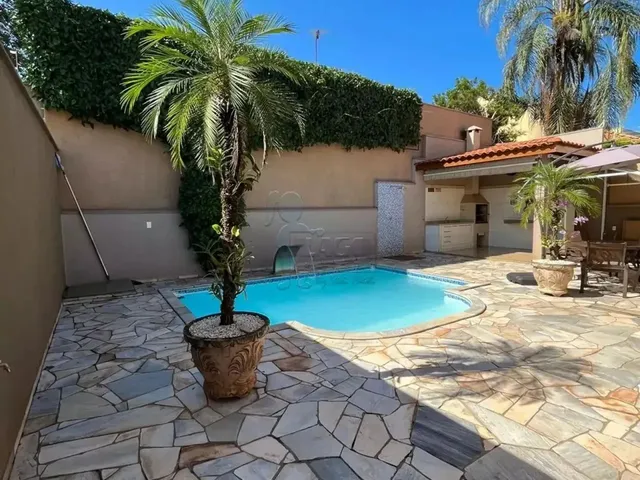 Imagem: A casa possui 5 Dormitórios, 2 Suítes, 5 Banheiros, 5