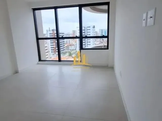 Imagem 2: Apartamento para Venda em Maceió, Ponta Verde, 4 Dormitórios, 2 Suítes, 4 Banheiros, 2