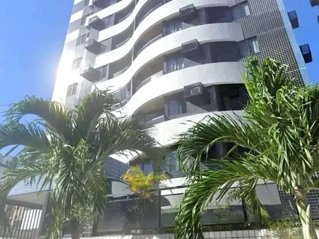 Imagem: O apartamento possui 3 Dormitórios, 1 Suíte, 2 Banheiros,