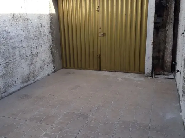 Imagem 8: Vendo Casa. Área de serviço, 2 Vagas na garageme5 Dormitórios