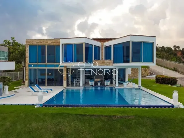 Imagem: Casa com Vista Deslumbrante para o Mar de