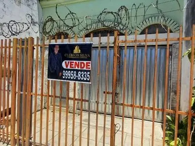 Imagem: A Casa a Venda Próximo a Praça Centenário