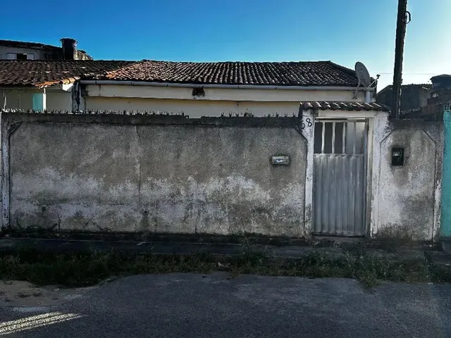 Imagem: Casa com 3 Quartos À Venda na Parte Baixa