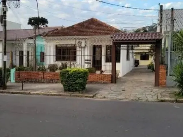 Imagem: Casa em Porto Alegre, no Bairro Cavalhada