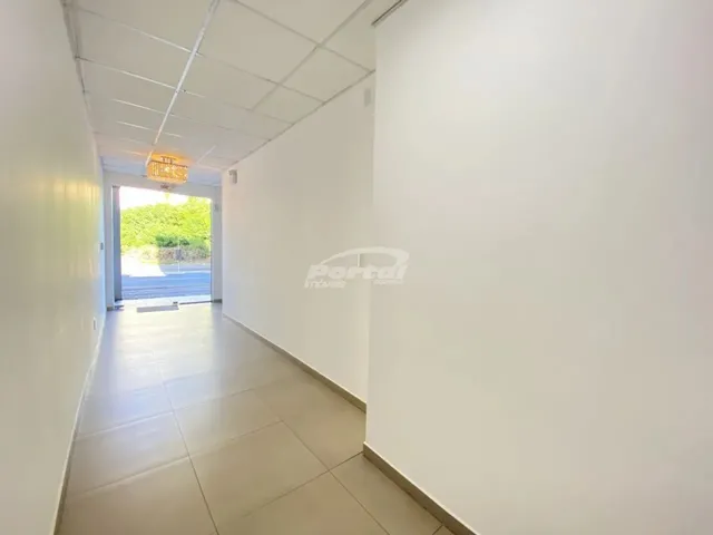 Imagem: O depósito possui 1 Vaga na garagem, 40m² de Área,