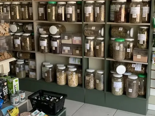 Imagem: Vende-Se Loja de Produtos Naturais - Porteira