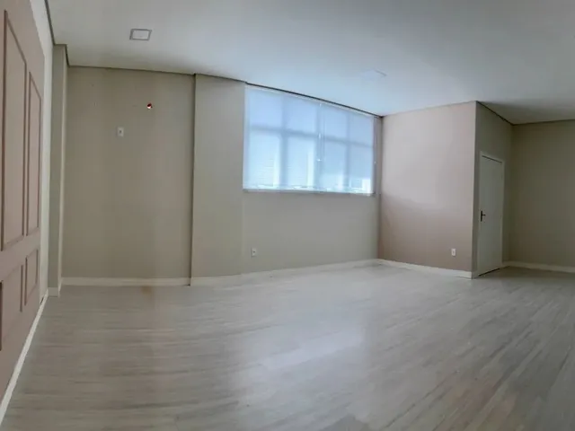 Imagem: Sala Comercial com 35M2 Localizada no 1º