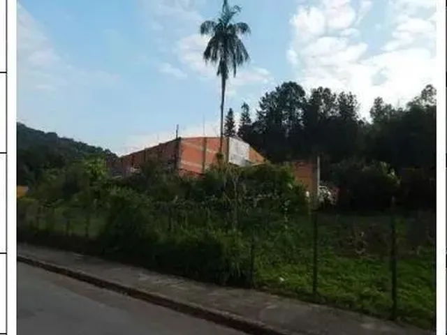 Imagem: O depósito possui 49.559m² de Área, Direto com o