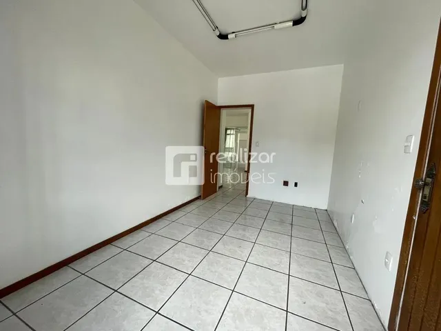 Imagem 5: Casa 5 Quartos no Bairro Estreito, Florianópolis