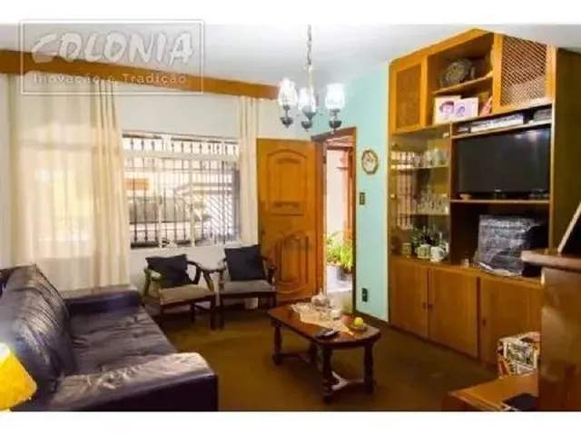 Imagem: A casa possui 3 Dormitórios, 1 Suíte, 3 Banheiros, 2