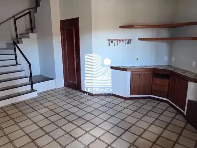 Imagem 10: Casa 05 Dormitórios, 02 Suítes no João Paulo